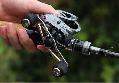 Image of KastKing FALCON Baitcasting Reel | 7.2:1 or 8.1:1 Gear Ratio |10+1 BB | Magnetic Brake, 17.6/15.4 lb Max Drag | High Speed & Long Casting