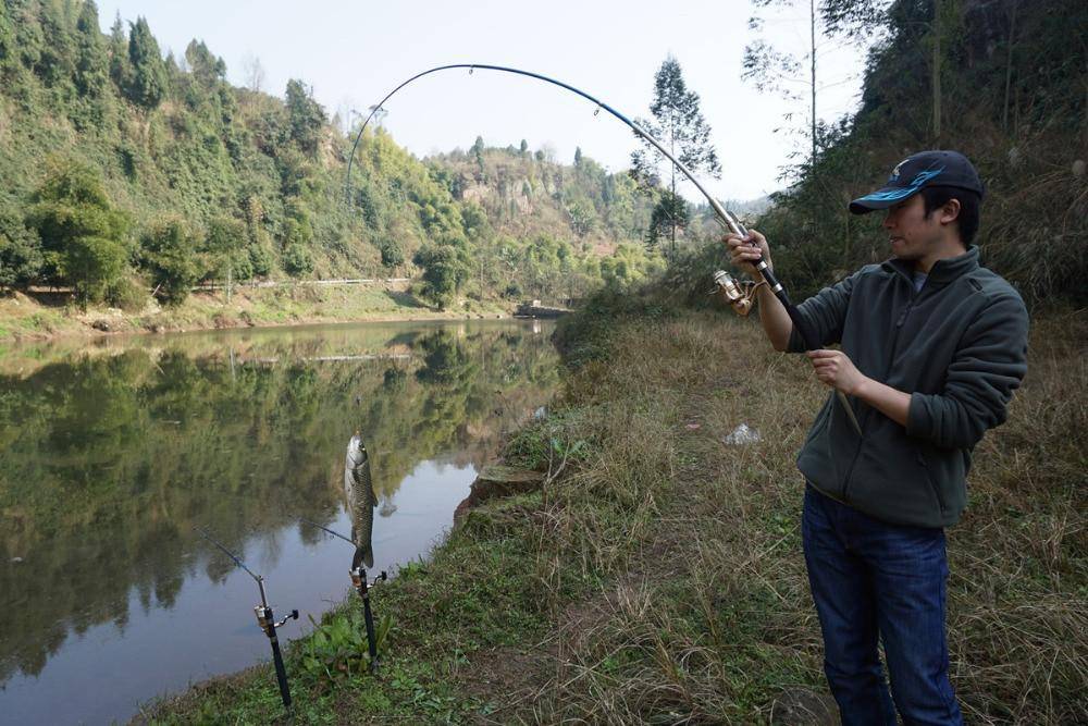 Automatic Spinning Telescopic Fishing Rod Pole 5'10''- 8'10'' Pole (1.8m-2.7m)
