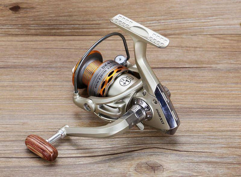 Image of Classic Spinning Fishing Reel | 5.5:1 Gear Ratio  12 +1BB | Wooden handshake